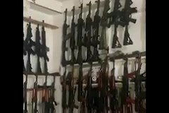 سلاح های آمریکایی در پیشاور(۱)_۱.